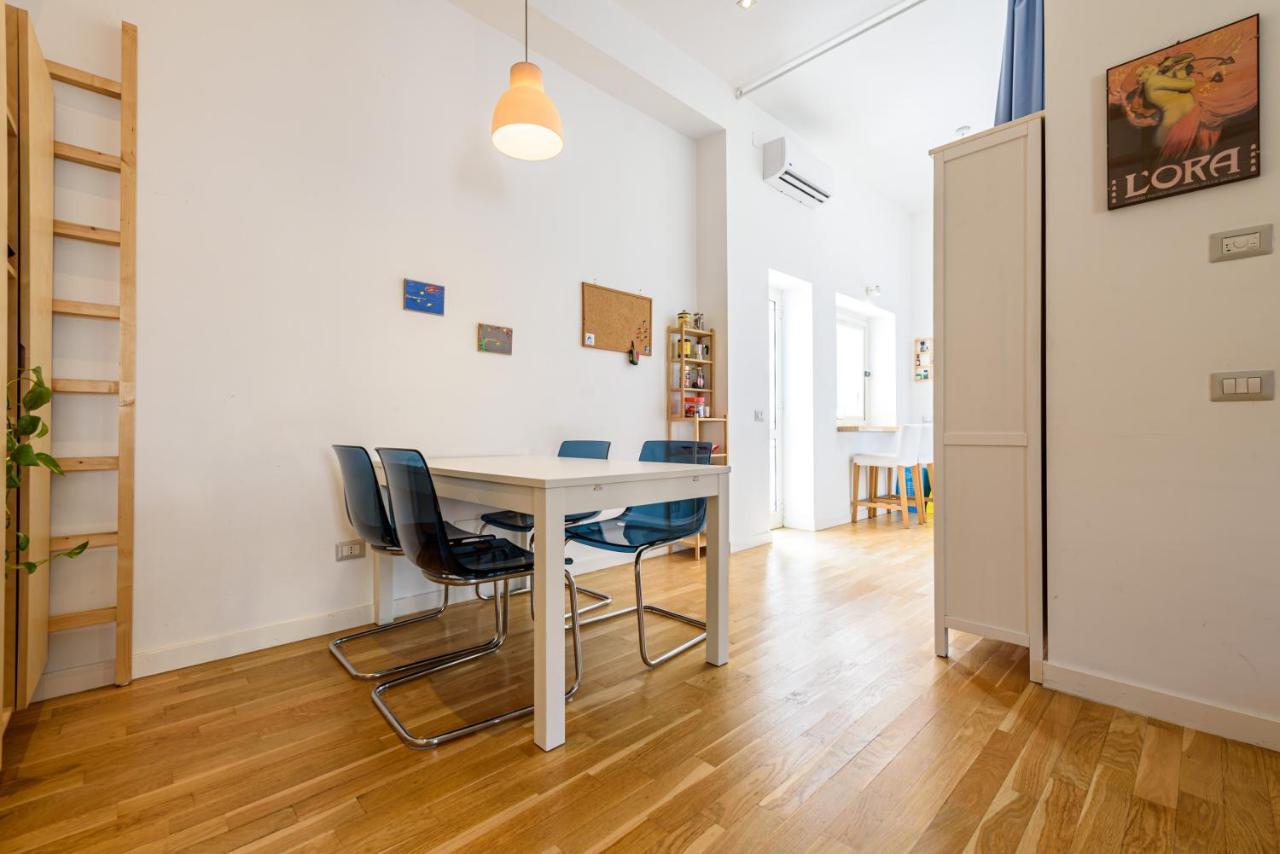 Casa Rega Apartment เนเปิลส์ ภายนอก รูปภาพ