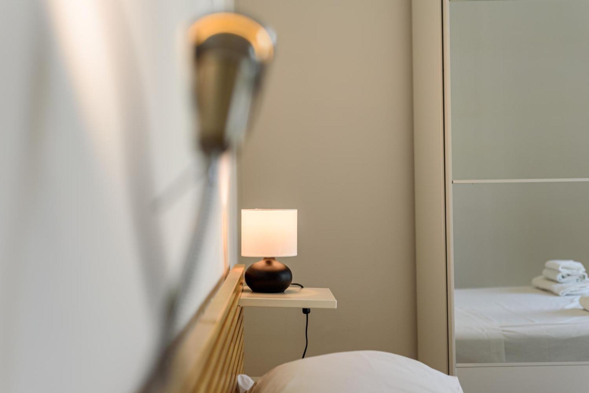 Casa Rega Apartment เนเปิลส์ ภายนอก รูปภาพ